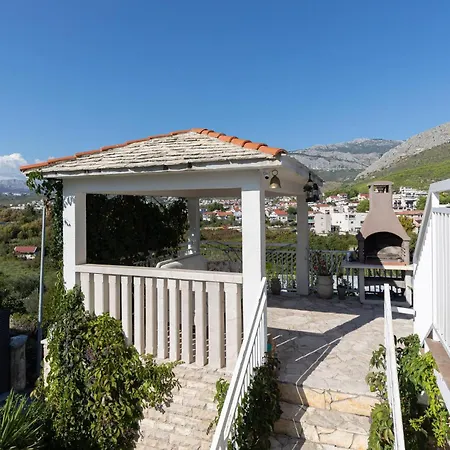 5 Bedroom Cozy In Vakantiehuis *