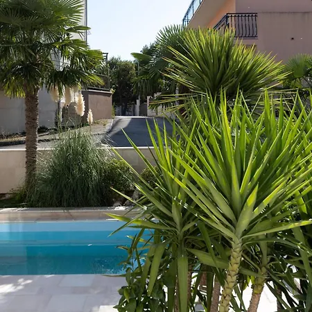 Vakantiehuis 5 Bedroom Cozy In *